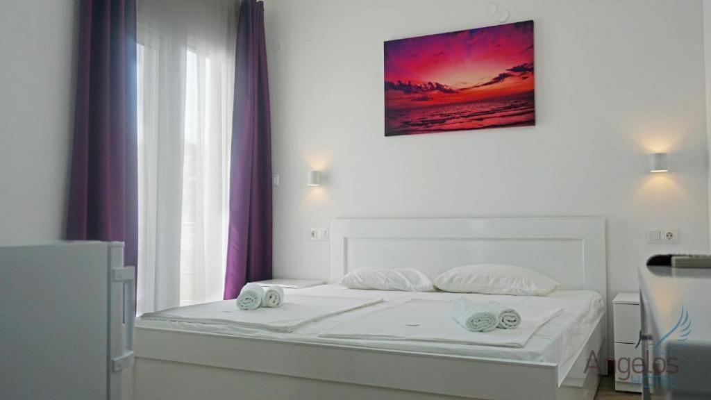 Angelos Hotel Ormos Panagias Buitenkant foto