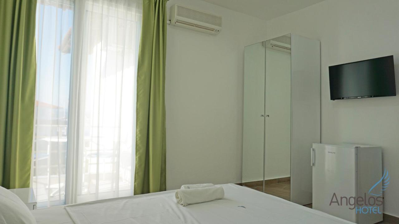 Angelos Hotel Ormos Panagias Buitenkant foto