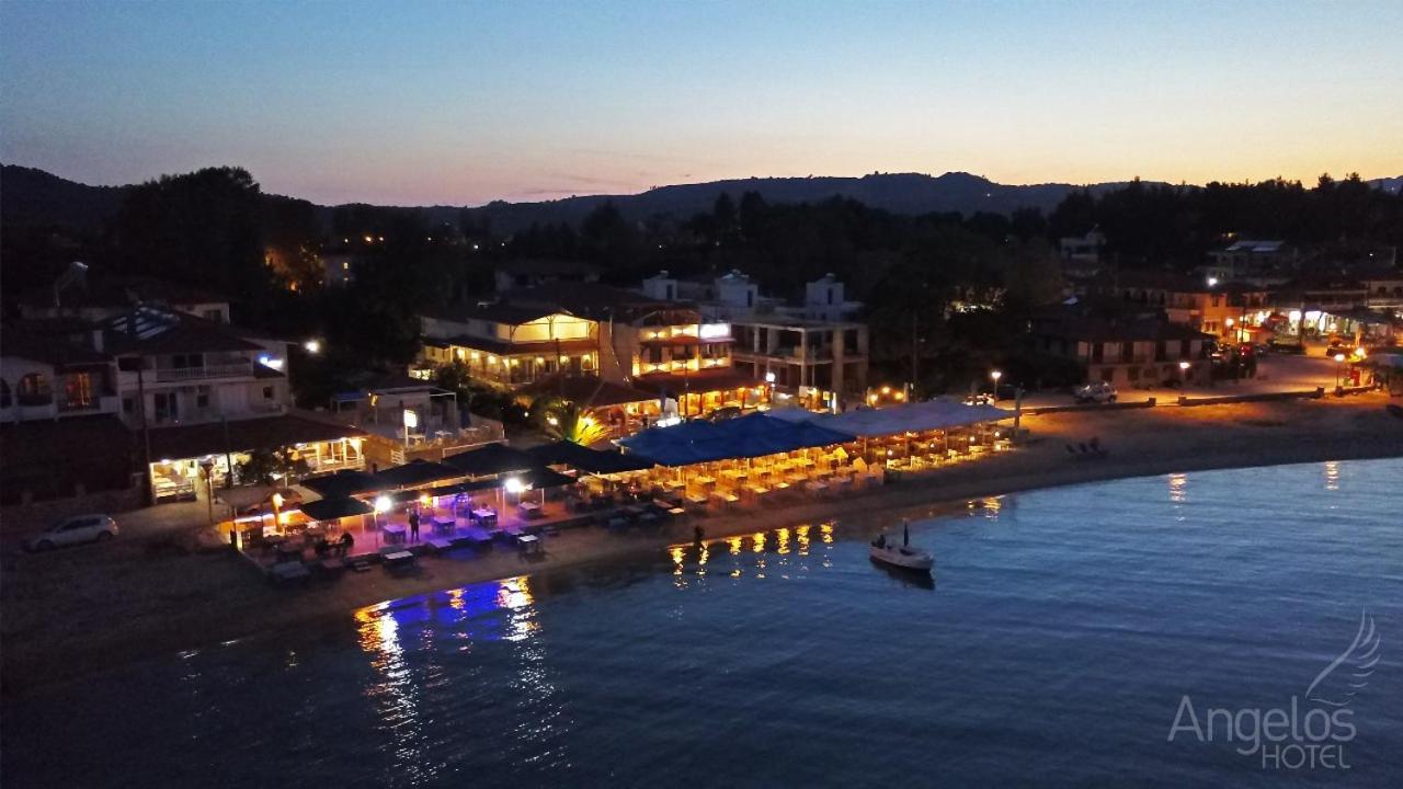 Angelos Hotel Ormos Panagias Buitenkant foto
