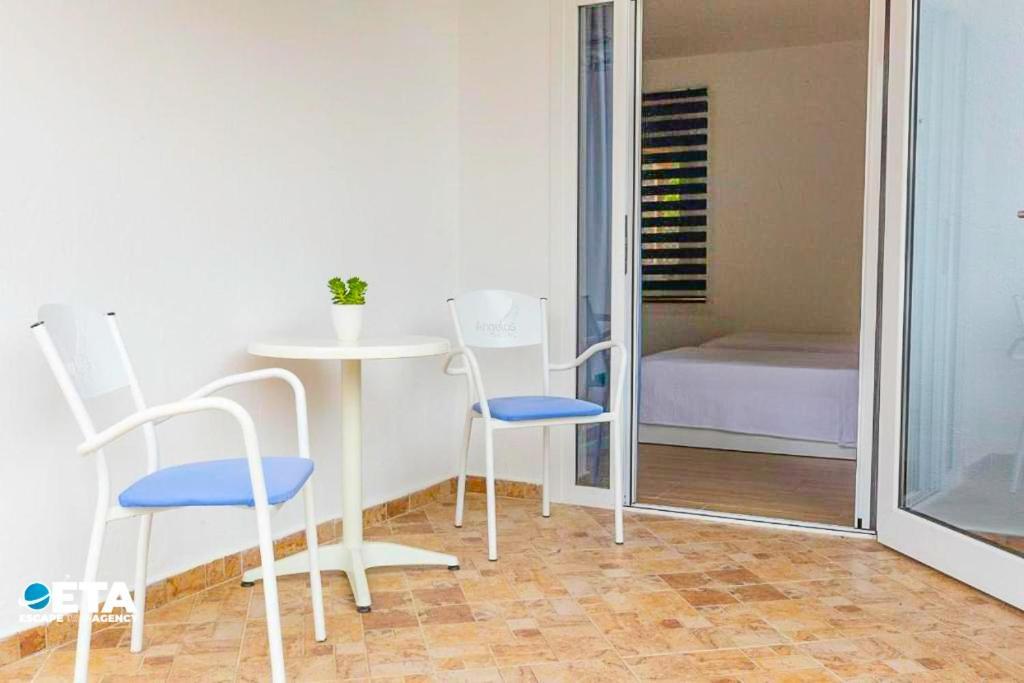 Angelos Hotel Ormos Panagias Buitenkant foto